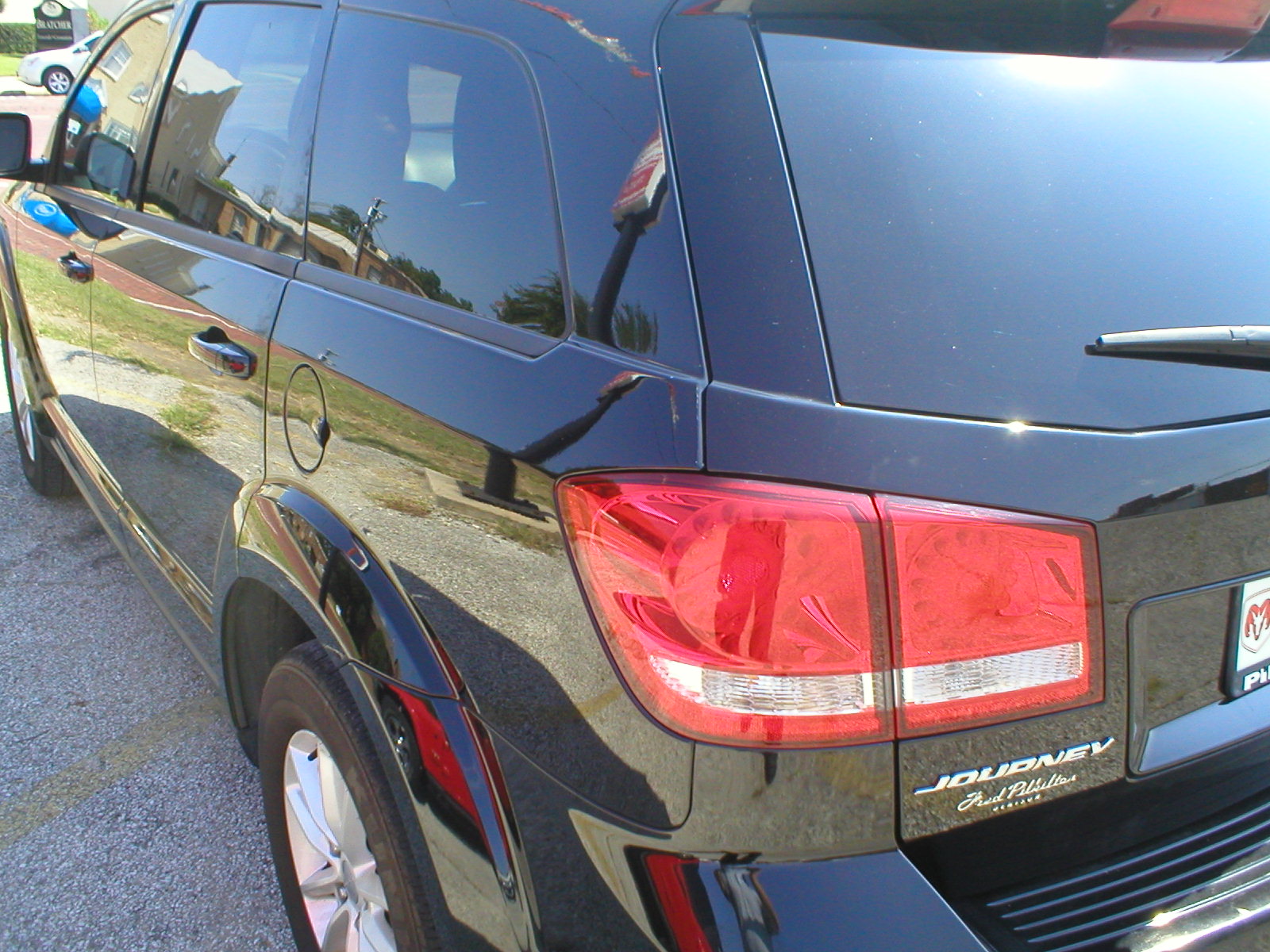 2015 Dodge Journey SXT 4-Door Crossover Black - Fred Pilkilton Motors - Denison Texas