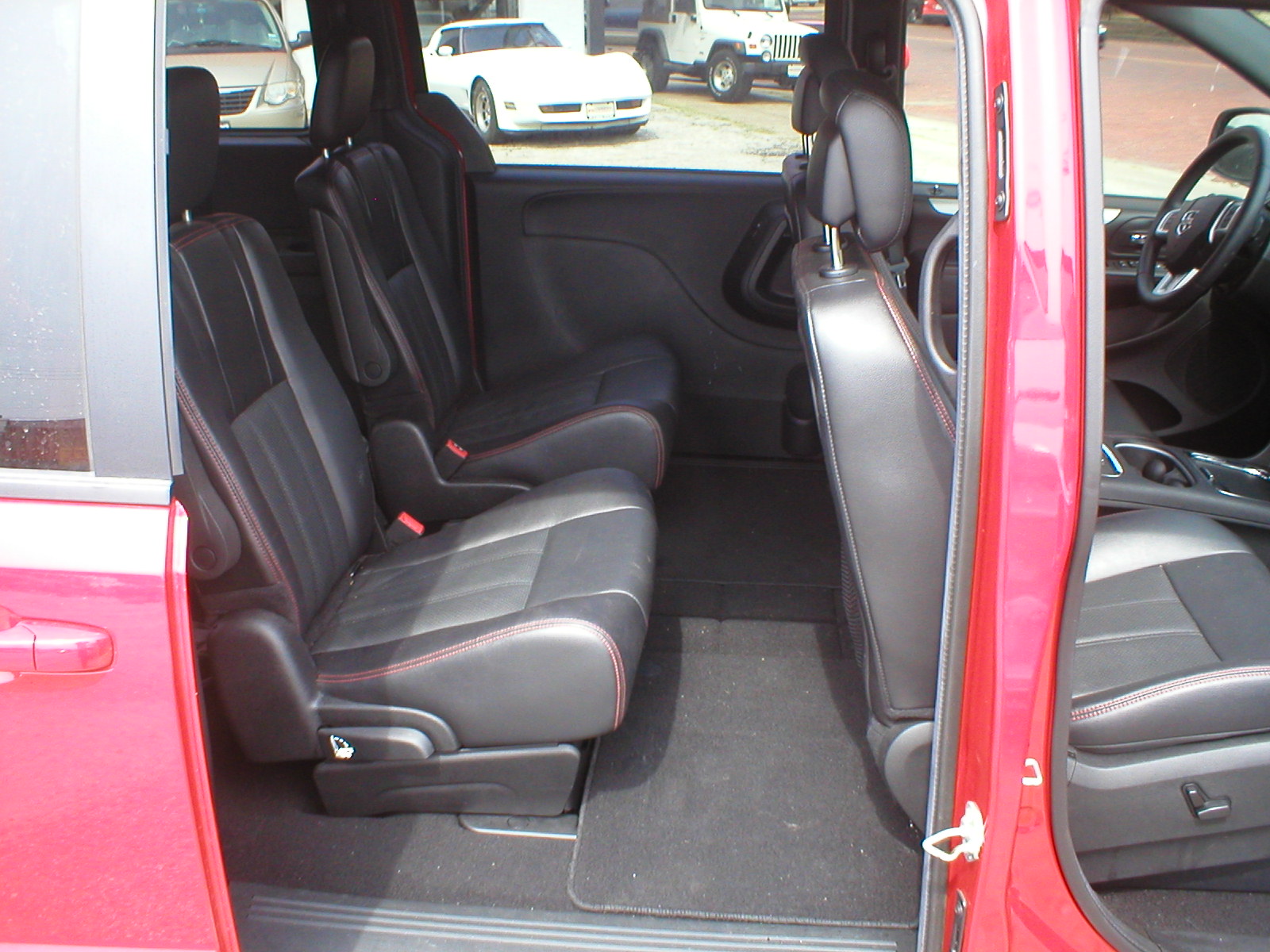 2015 Dodge Grand Caravan R/T - Fred Pilkilton Motors - Denison Texas