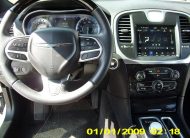 2018 Chrysler 300 Limited White - Fred Pilkilton Motors - Denison Texas