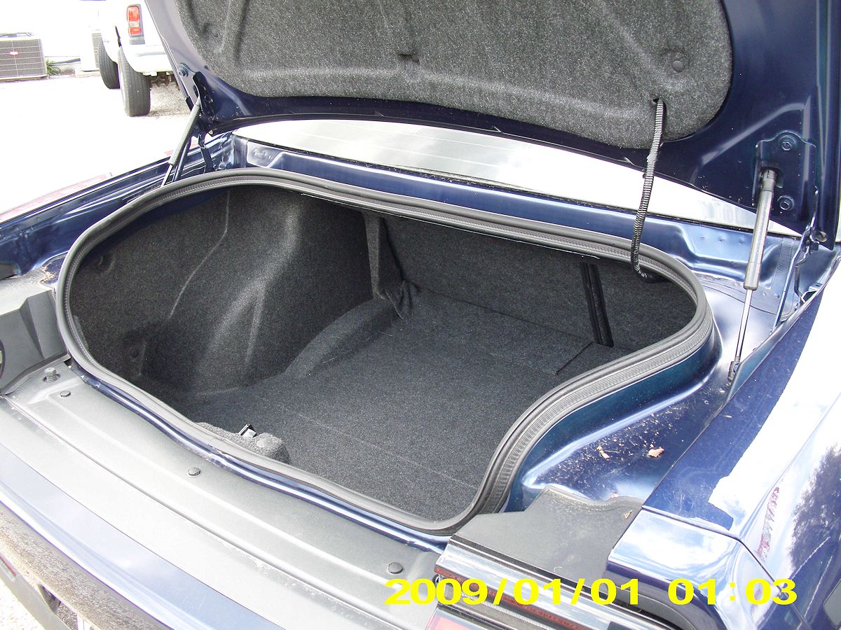 2015 Dodge Challenger SXT PLUS - Fred Pilkilton Motors - Denison Texas