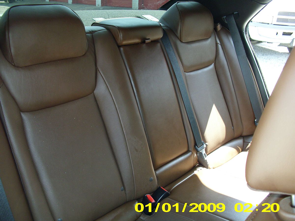 2018 Chrysler 300 Limited White - Fred Pilkilton Motors - Denison Texas