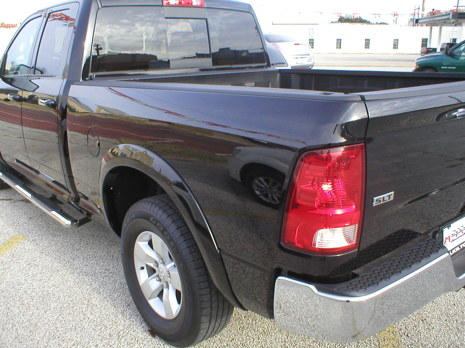 2014 Dodge Ram 1500 Quad Cab SLT 4-Door Black - Fred Pilkilton Motors - Denison Texas