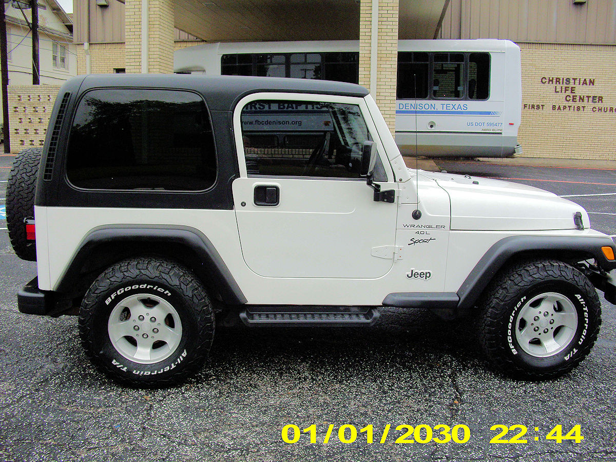 2001 Jeep Wrangler Sport 4.0 4X4 2 Door TJ - Fred Pilkilton Motors - Denison Texas