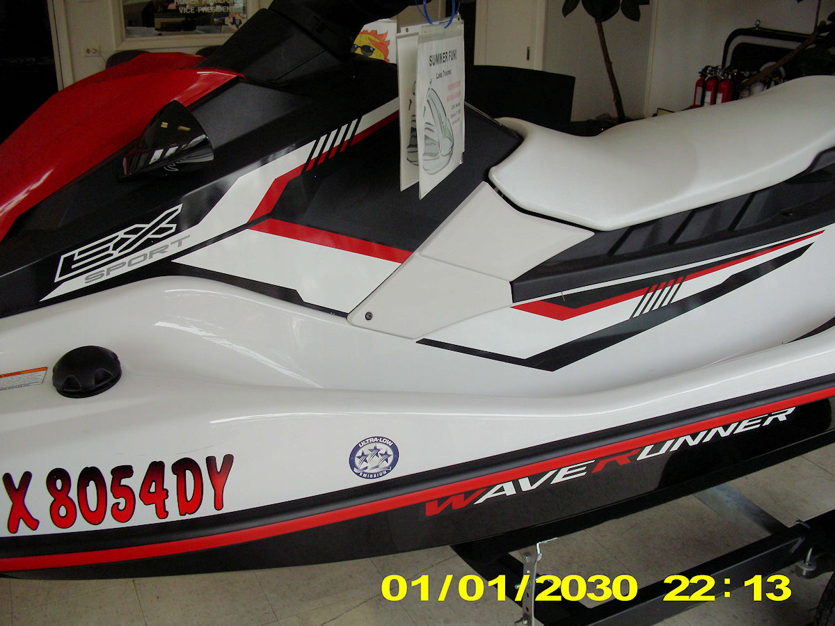 2018 Yamaha Wave Runner EX Sport PWC Jet Ski Red-Blk-Wht - Fred Pilkilton Motors in Denison Texas