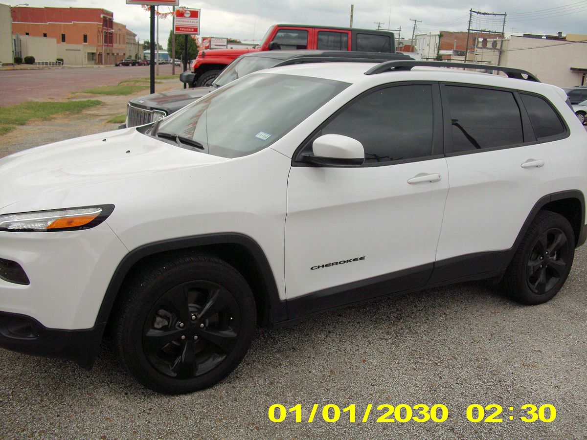 2018 Jeep Cherokee Latitude Black Top Edition SUV