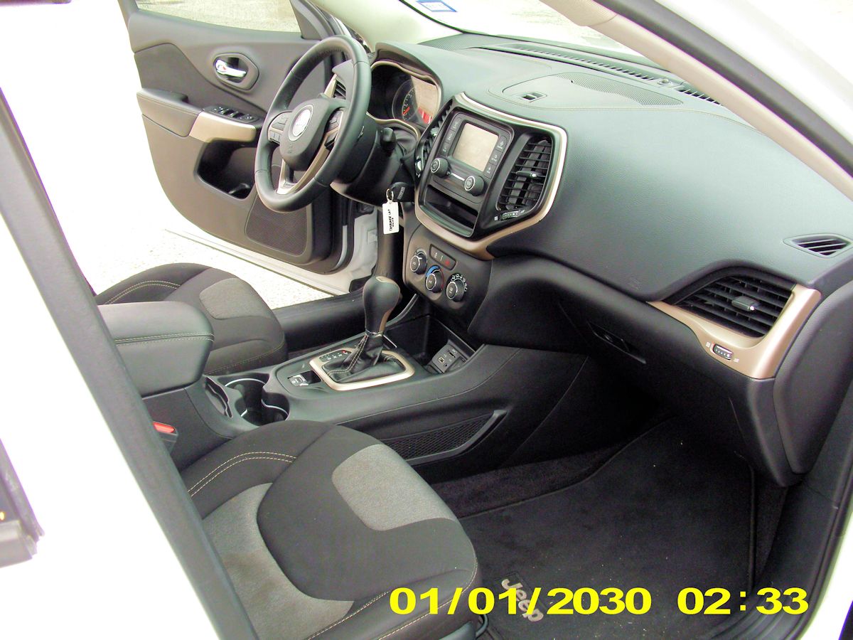 2018 Jeep Cherokee Latitude Black Top Edition SUV