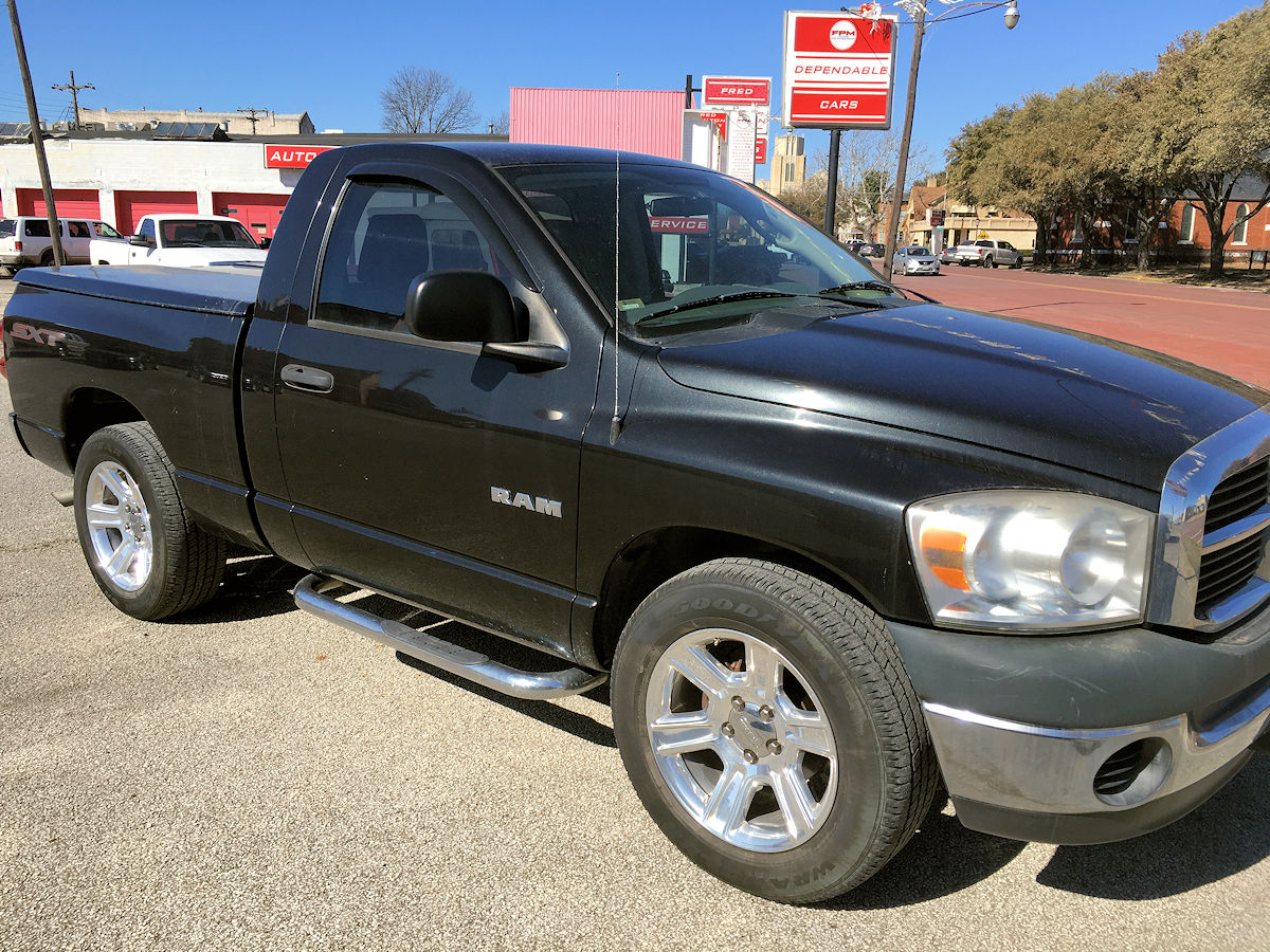 2008 Dodge Ram 1500 SXT Black - Fred Pilkilton Motors in Denison, Texas