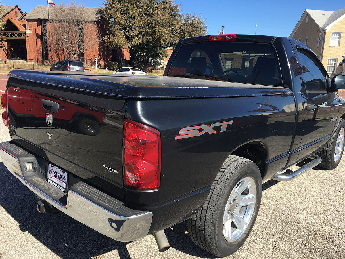 2008 Dodge Ram 1500 SXT Black - Fred Pilkilton Motors in Denison, Texas