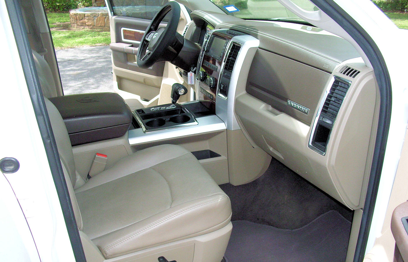 2012 Dodge Ram 1500 Crew Cab Laramie 4X2 - Fred Pilkilton Motors in Denison Texas