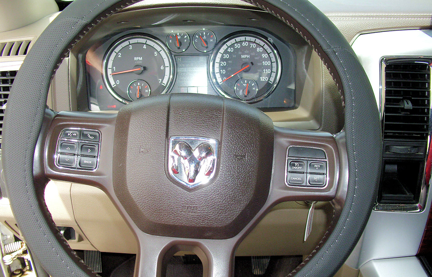 2012 Dodge Ram 1500 Crew Cab Laramie 4X2 - Fred Pilkilton Motors in Denison Texas